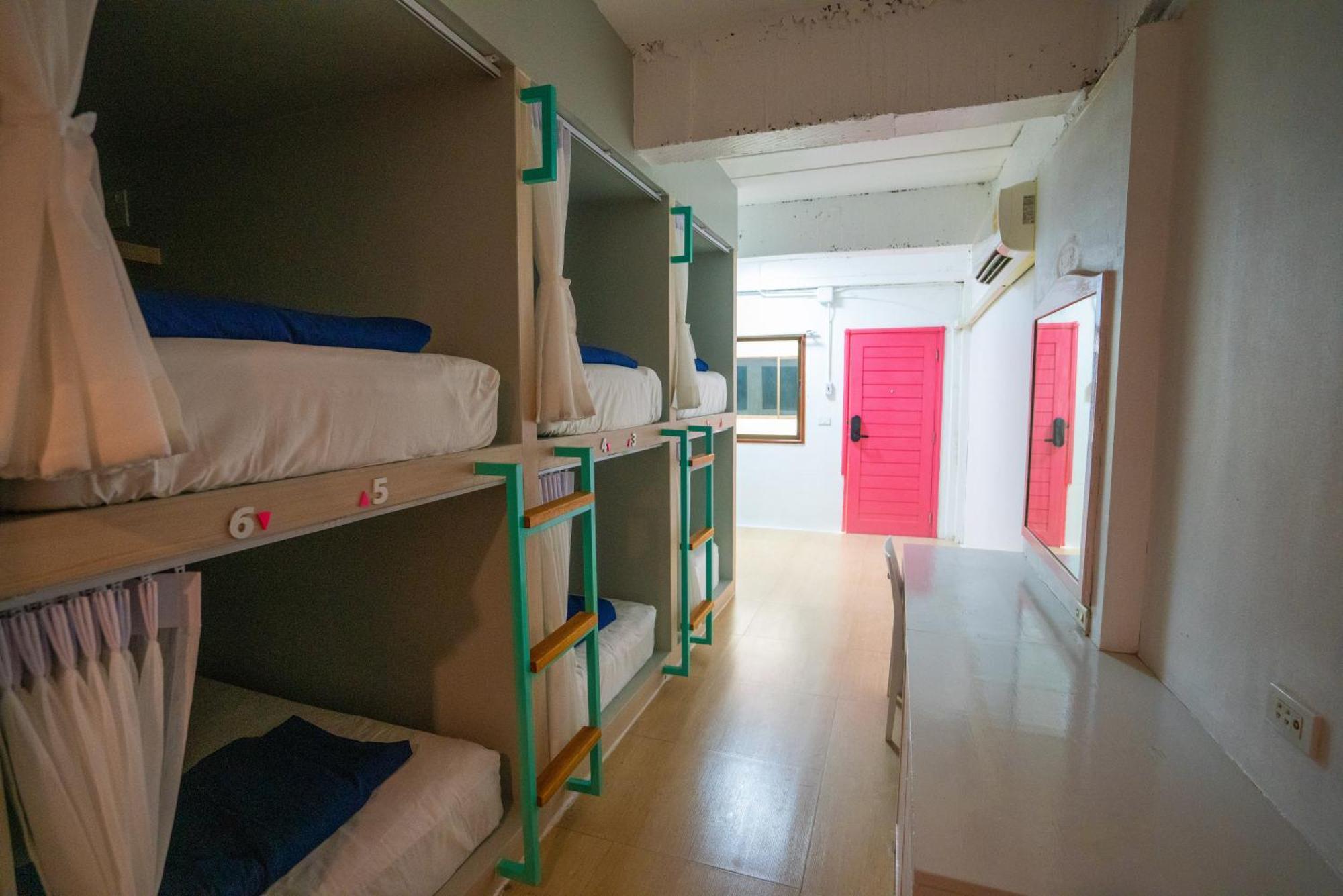 Ao Nang Base Party Hostel מראה חיצוני תמונה