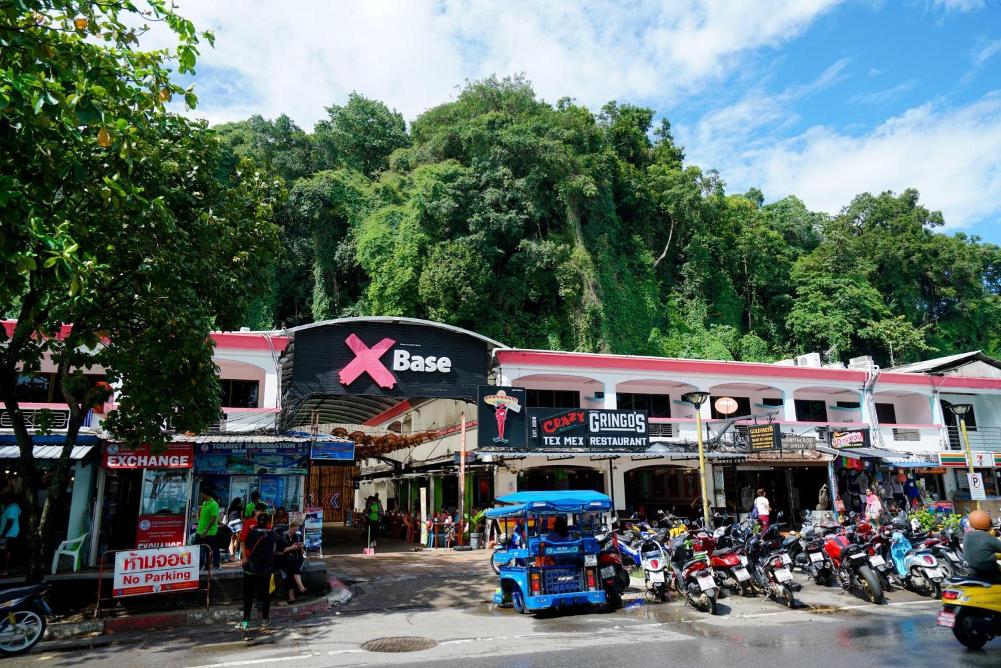 Ao Nang Base Party Hostel מראה חיצוני תמונה